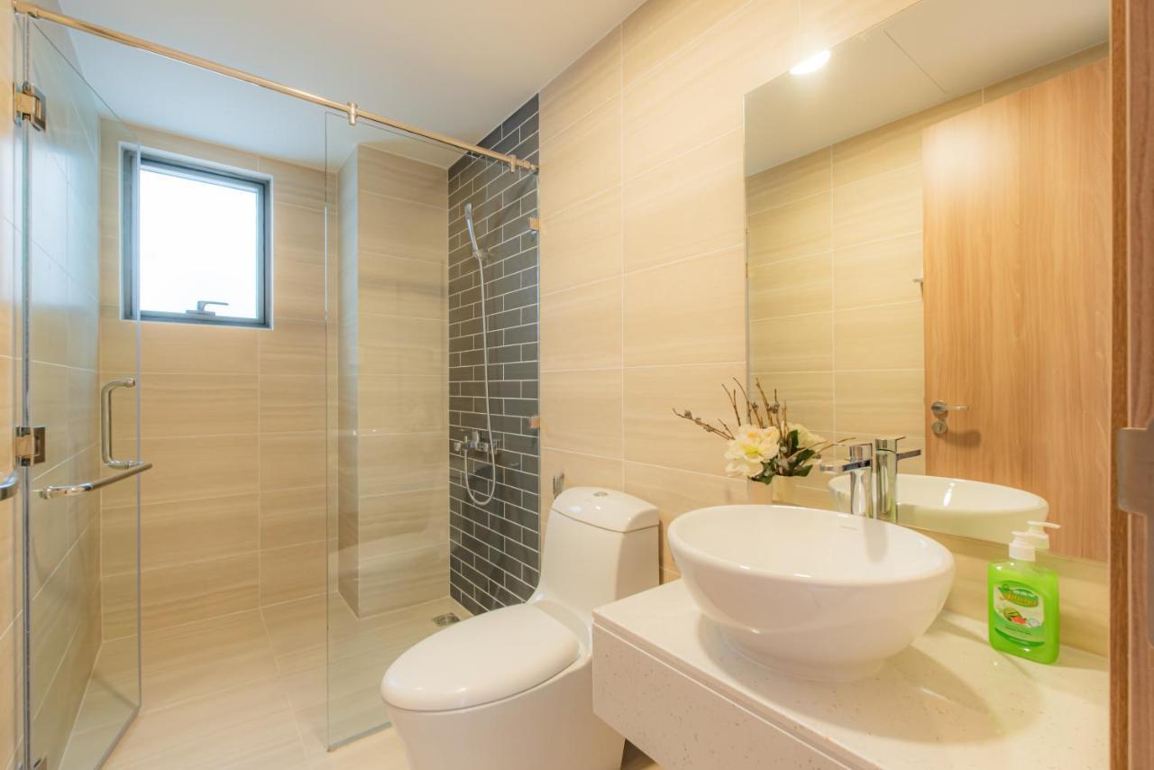 9Trip Stay In Soho Residence - 3 Bedrooms Apartment In District 1, Next To Bui Vien Walking Street - Free Saigon Nightlife Walking Tour Хошимін Екстер'єр фото