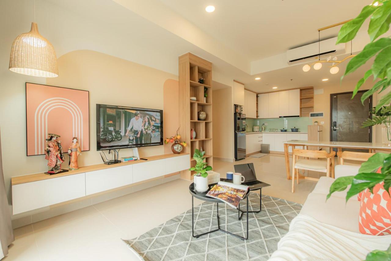 9Trip Stay In Soho Residence - 3 Bedrooms Apartment In District 1, Next To Bui Vien Walking Street - Free Saigon Nightlife Walking Tour Хошимін Екстер'єр фото