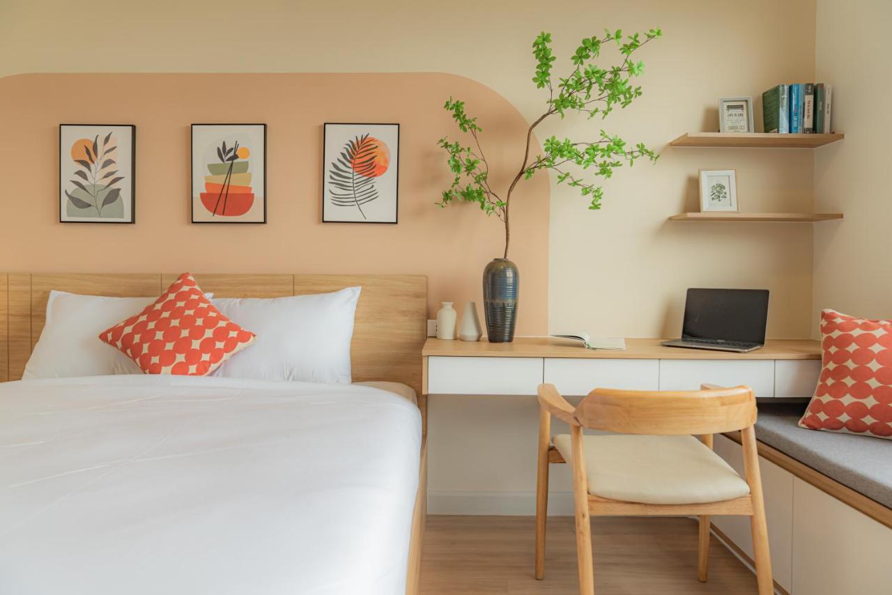 9Trip Stay In Soho Residence - 3 Bedrooms Apartment In District 1, Next To Bui Vien Walking Street - Free Saigon Nightlife Walking Tour Хошимін Екстер'єр фото