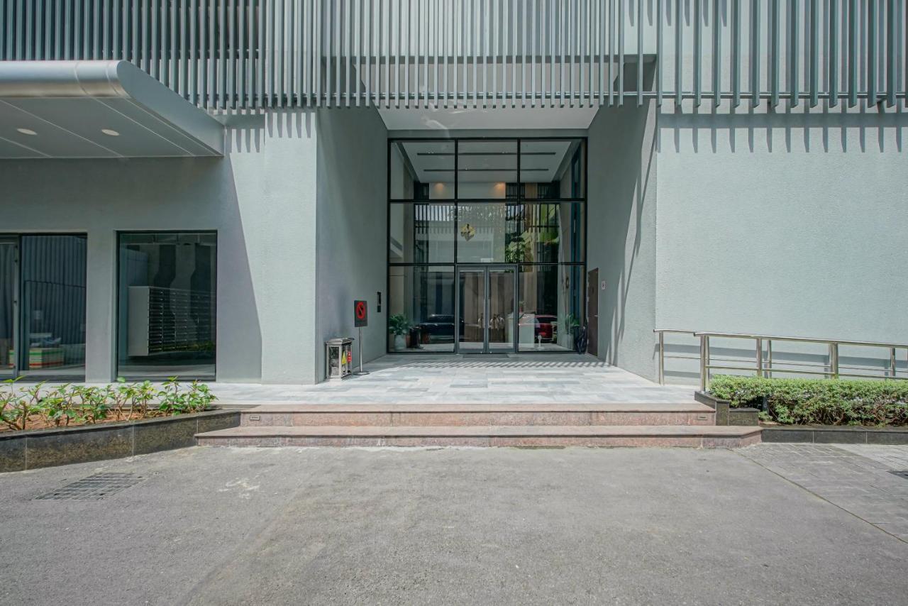 9Trip Stay In Soho Residence - 3 Bedrooms Apartment In District 1, Next To Bui Vien Walking Street - Free Saigon Nightlife Walking Tour Хошимін Екстер'єр фото